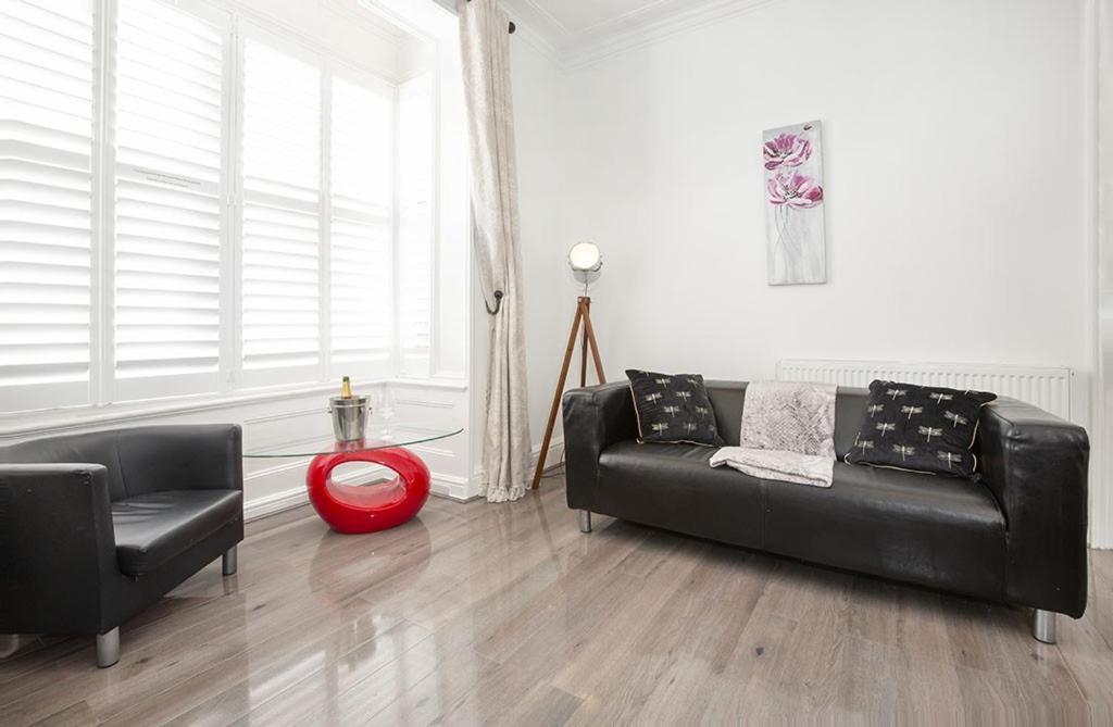 York City Center Apartments With Free Private Parking Exterior photo